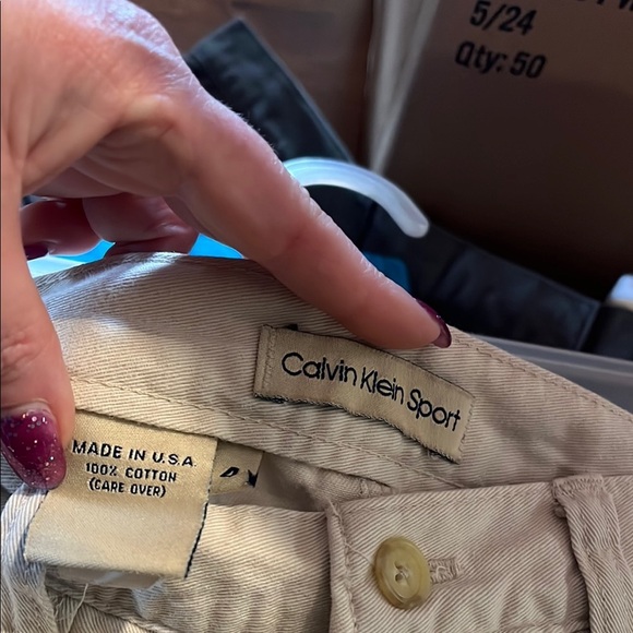 Women’s Cream Shorts - Picture 5 of 6